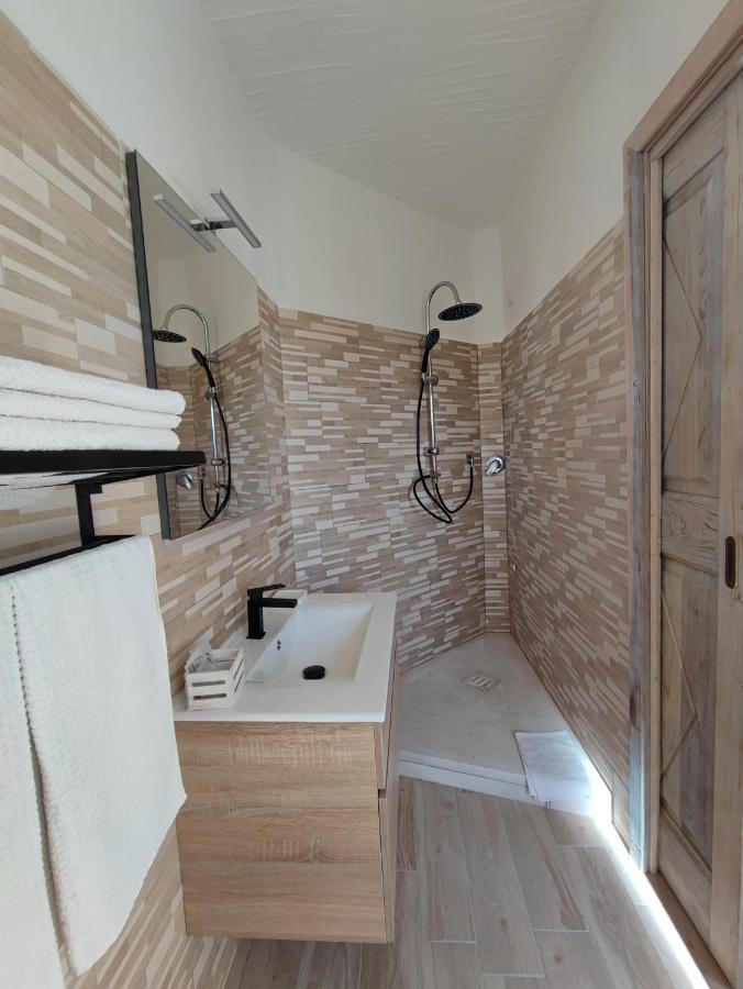 Antica Isola Bed & Breakfast ออลเบีย ภายนอก รูปภาพ